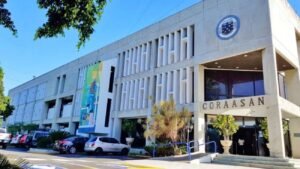 Coraasan informa que sustituirá válvula averiada en la tubería matriz de 28 pulgadas en la carretera Luperón casi esq. Estrella Sadhalá